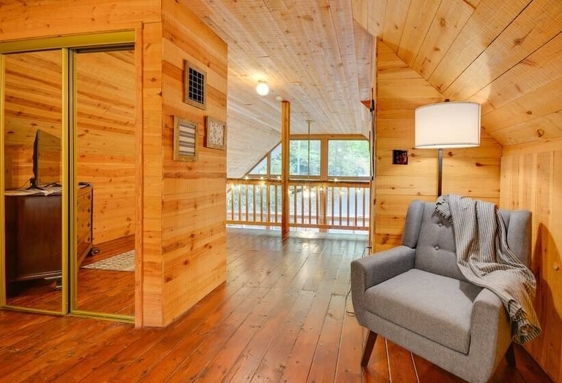 Serene Fancy Gap Cabin Retreat In Private Setting!