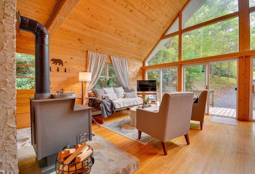 Serene Fancy Gap Cabin Retreat In Private Setting!