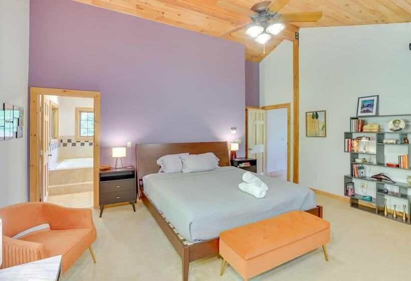 Serene Monterey Home W/ Deck Near Skiing & Hiking!