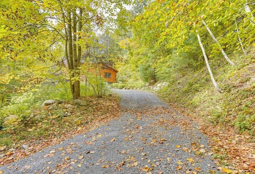 Serene Monterey Home W/ Deck Near Skiing & Hiking!