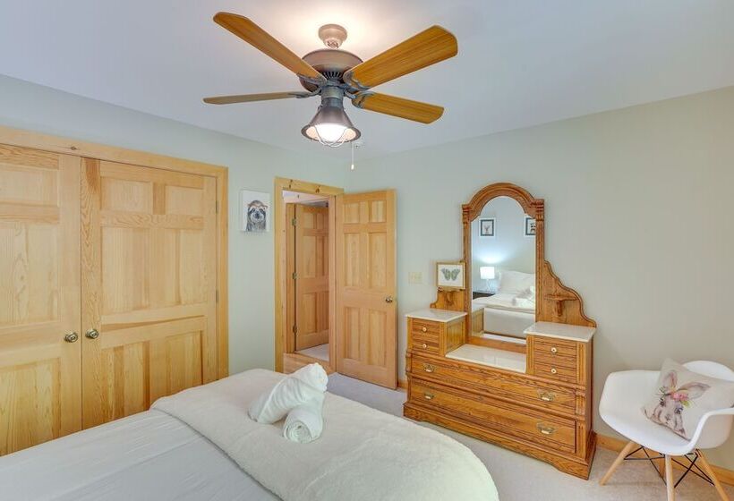 Serene Monterey Home W/ Deck Near Skiing & Hiking!