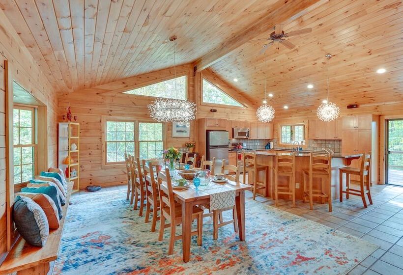 Serene Monterey Home W/ Deck Near Skiing & Hiking!