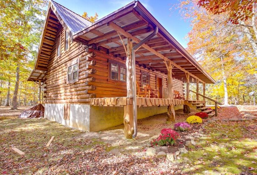 Serene Pikeville Cabin: 20 Mi To Fall Creek Falls!
