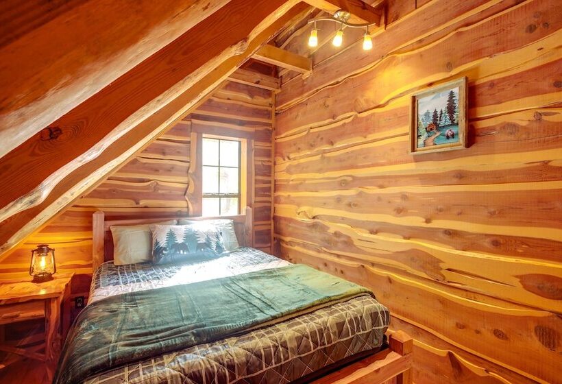 Serene Pikeville Cabin: 20 Mi To Fall Creek Falls!