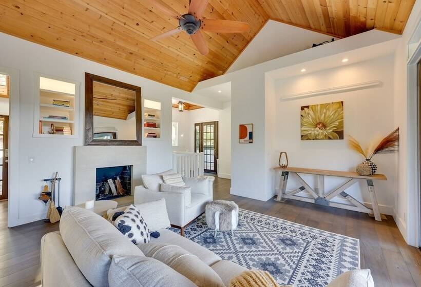 Serene San Anselmo Hideaway W/ Private Hot Tub!