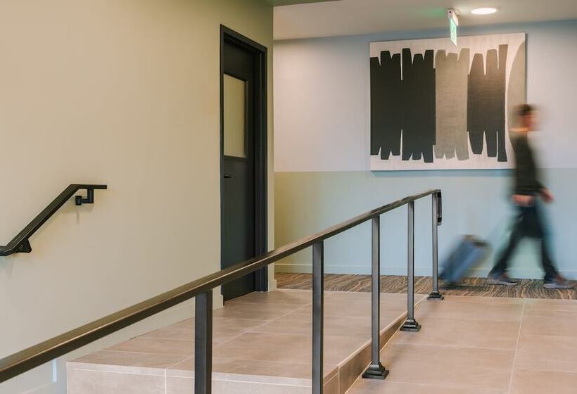 Reside Noma, A Wyndham Residence