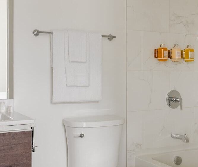 Reside Noma, A Wyndham Residence