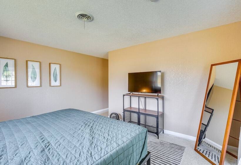 Spacious Boynton Beach Vacation Home: Pets Welcome