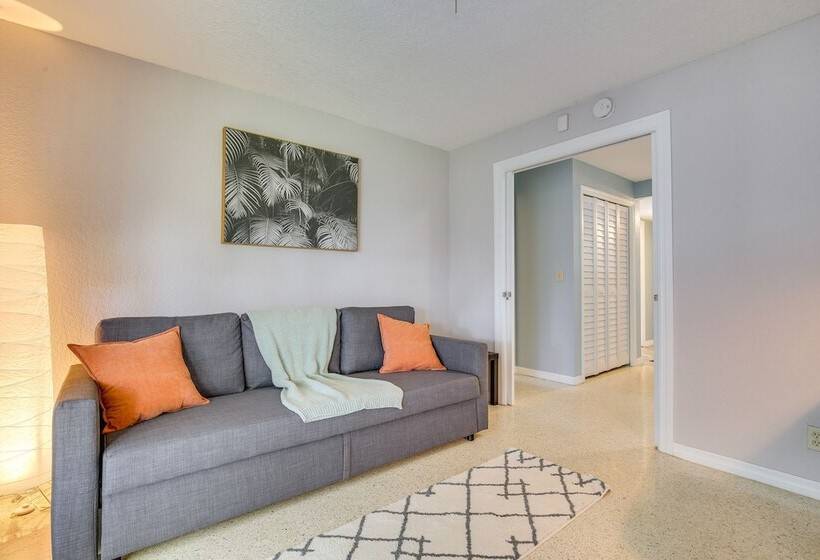 Spacious Boynton Beach Vacation Home: Pets Welcome