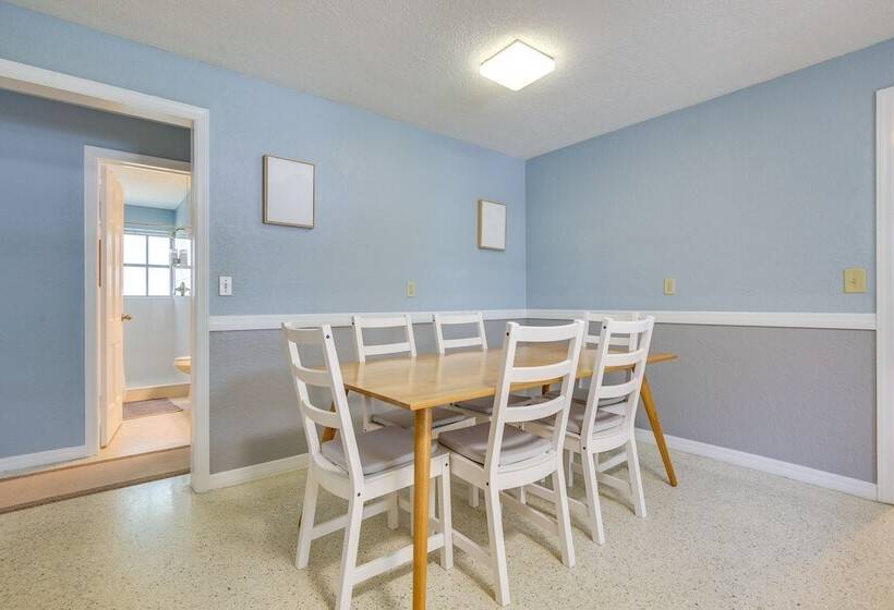 Spacious Boynton Beach Vacation Home: Pets Welcome