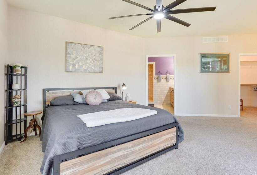 Spacious Brighton Home W/ Game Room + Fire Table!