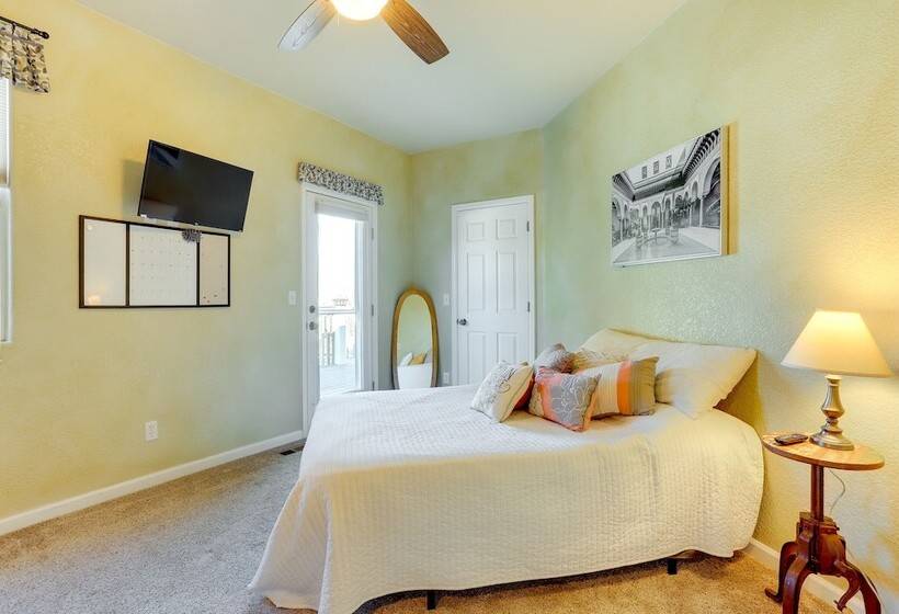 Spacious Brighton Home W/ Game Room + Fire Table!