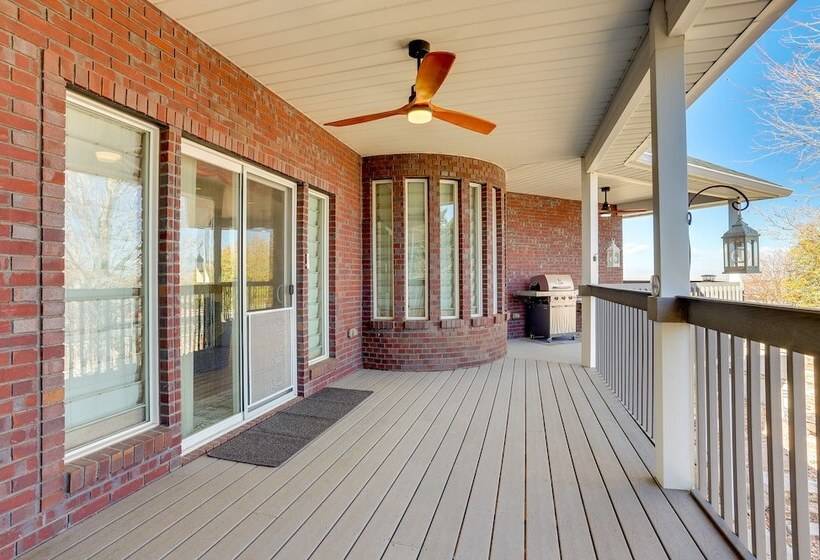 Spacious Brighton Home W/ Game Room + Fire Table!