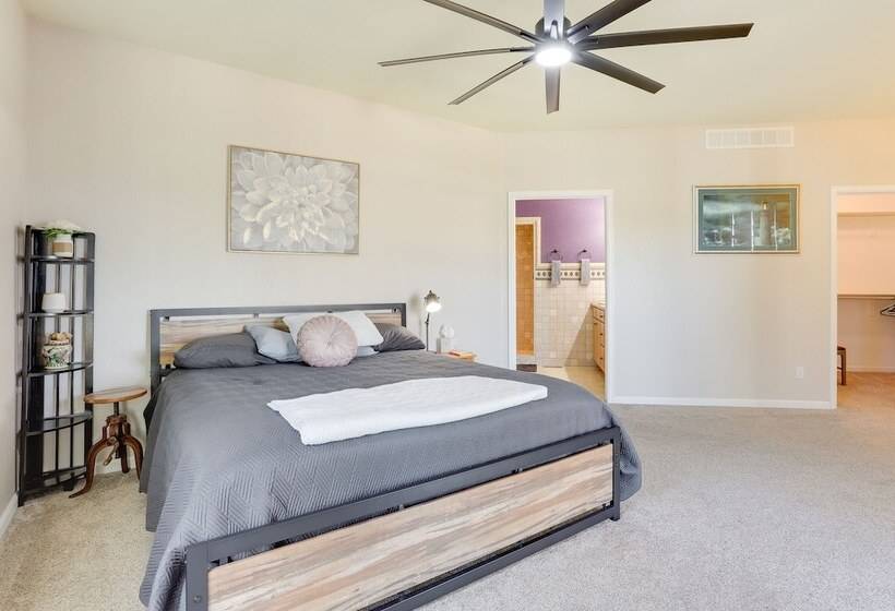 Spacious Brighton Home W/ Game Room + Fire Table!