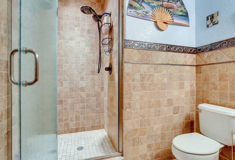 Spacious Brighton Home W/ Game Room + Fire Table!