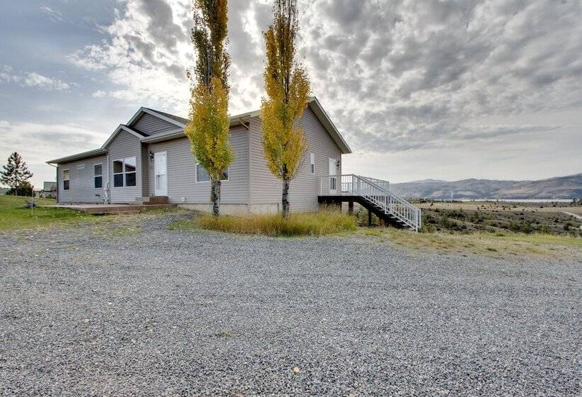 Spacious Canyon Ferry Lake House With Bar & Views!