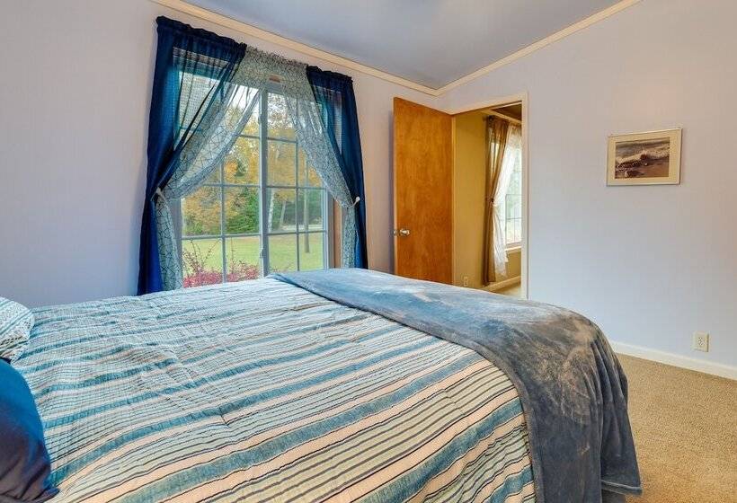 Spacious De Tour Village Home Near Lake Huron!