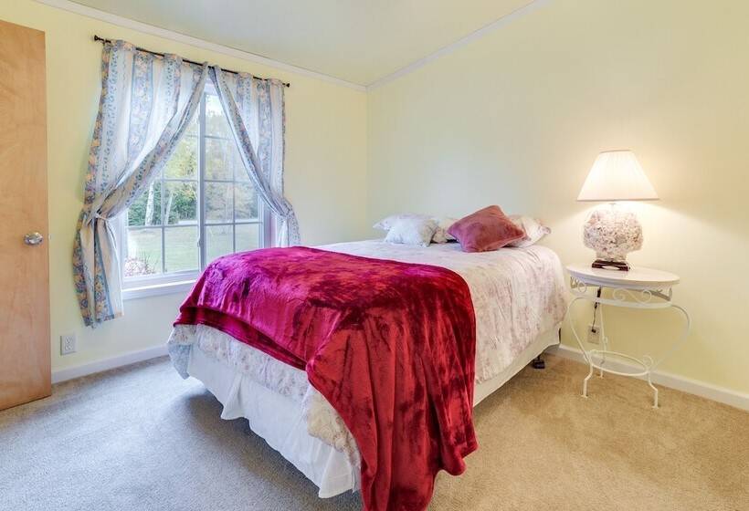 Spacious De Tour Village Home Near Lake Huron!