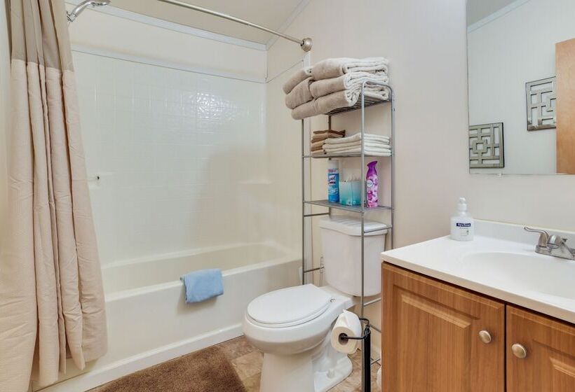 Spacious De Tour Village Home Near Lake Huron!