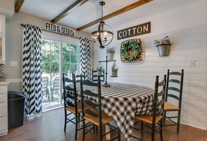 Spacious + Family Friendly Home In Chincoteague!