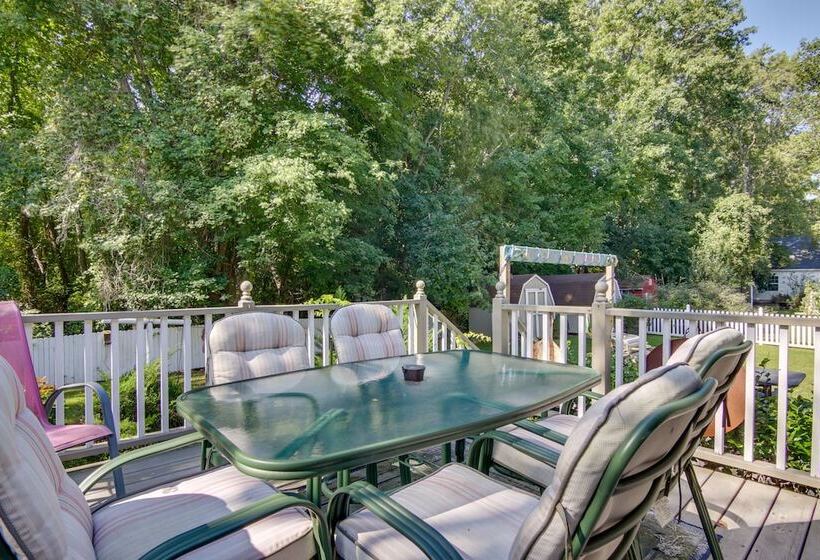 Spacious + Family Friendly Home In Chincoteague!