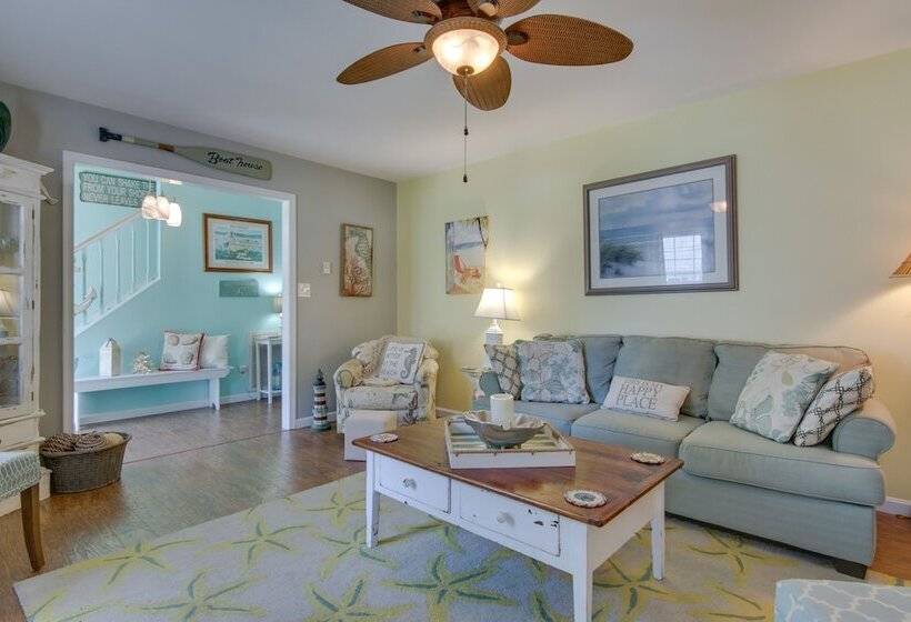 Spacious + Family Friendly Home In Chincoteague!