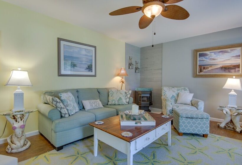 Spacious + Family Friendly Home In Chincoteague!