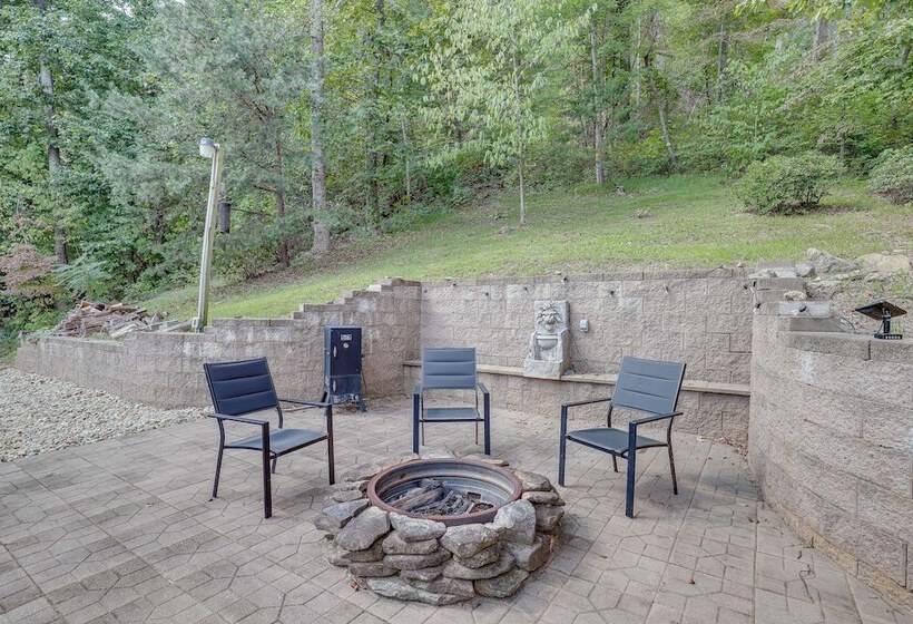 Spacious Lake Lure Family Home W/ Deck & Fire Pit!
