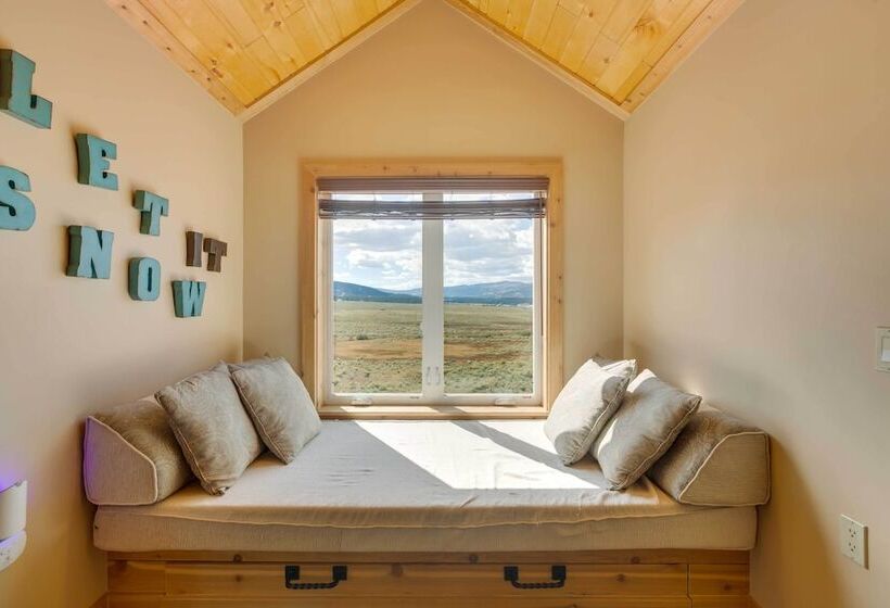 Hot Tub & Fire Pit: Idyllic Getaway In Angel Fire!