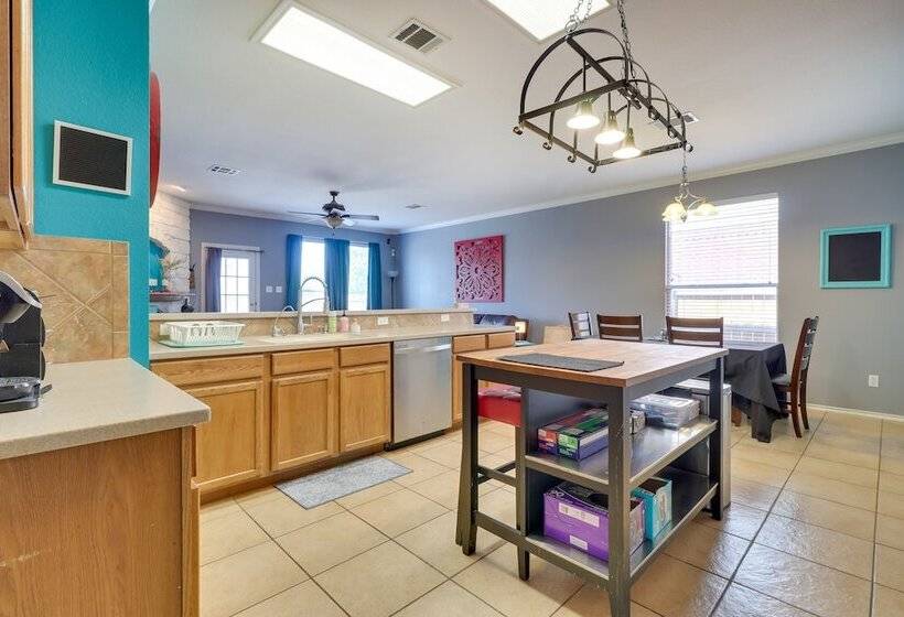 Pet Friendly Austin Area Home W/ Outdoor Oasis