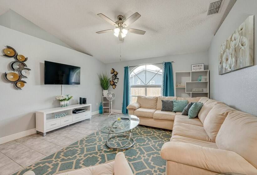 Spacious Kissimmee Family Home W/ Pool & Patio!