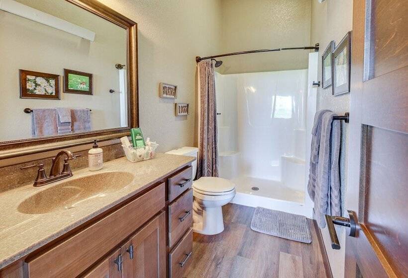 Spacious Sturgis Cabin W/ Grill & Wraparound Patio