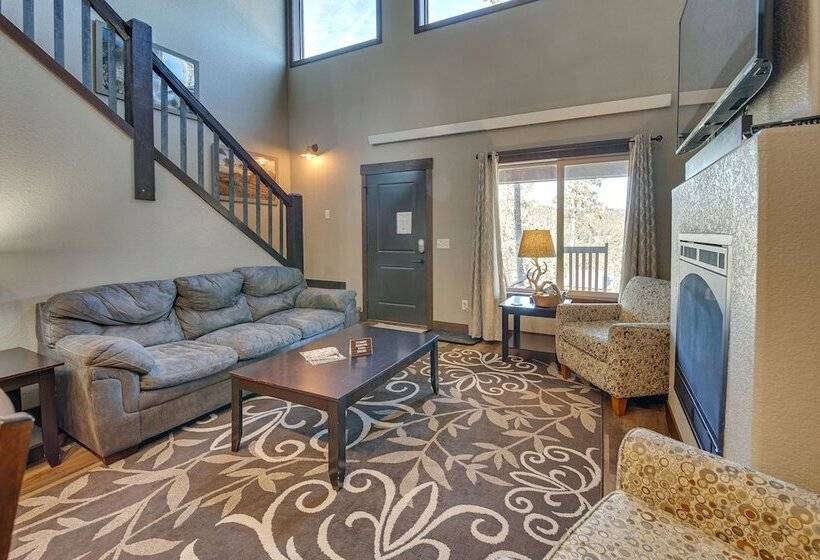 Spacious Sturgis Cabin W/ Grill & Wraparound Patio