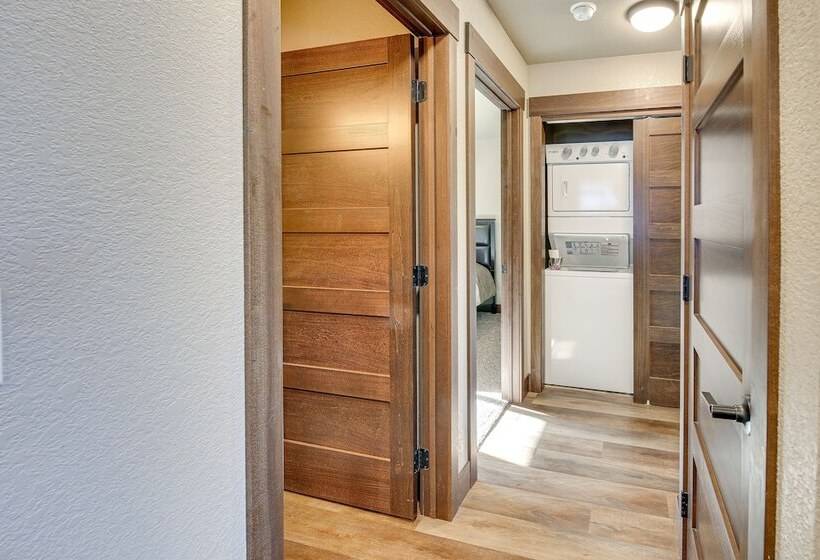 Spacious Sturgis Cabin W/ Grill & Wraparound Patio