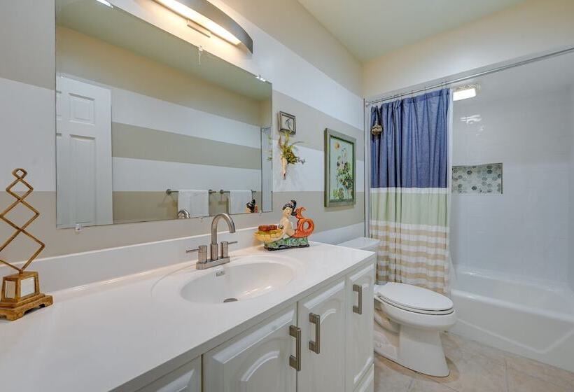 Stunning Marco Island Home W/ Covered Patio!