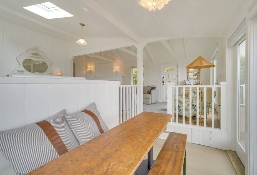 Stunning Ventura Cottage W/ Deck + Ocean View!