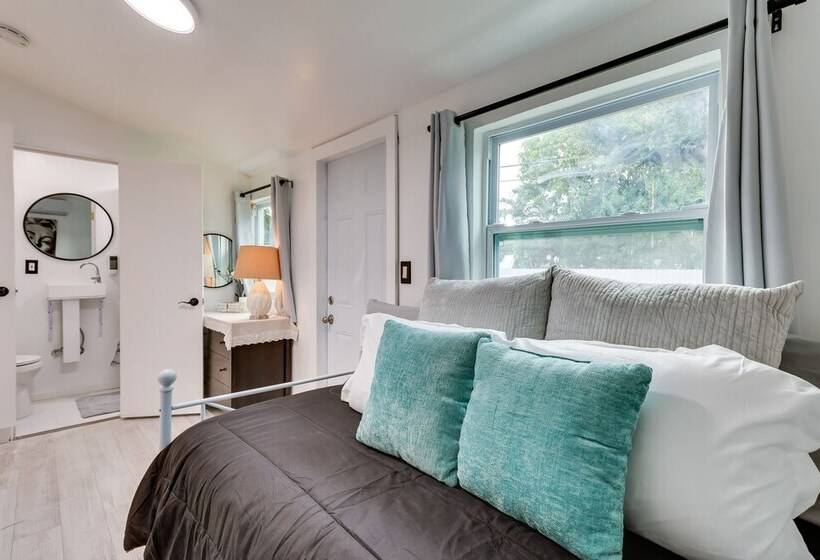 Stylish Miami Home: 2 Mi To Intracoastal Waterway!