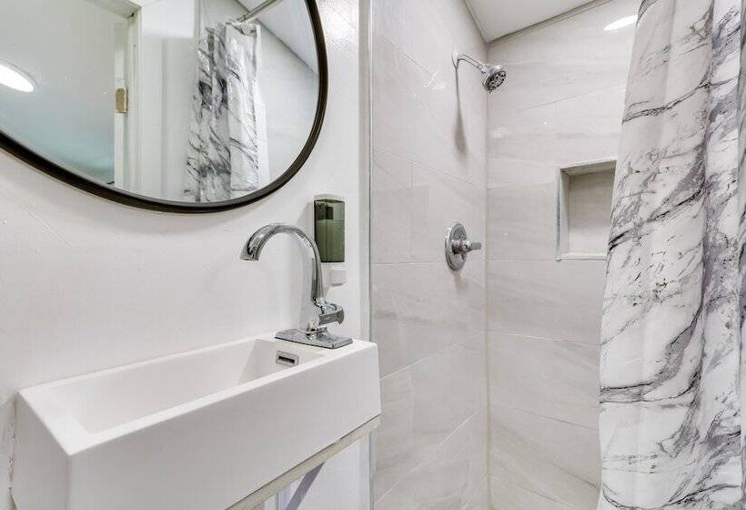 Stylish Miami Home: 2 Mi To Intracoastal Waterway!