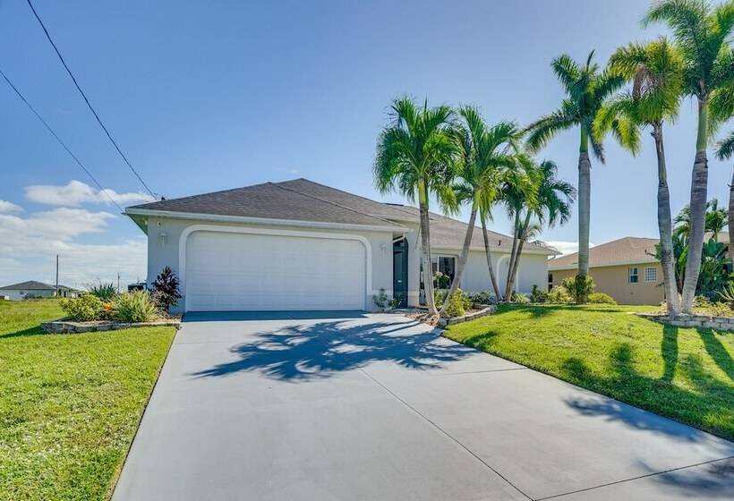 Furnished Lanai + Pool: Sunlit Cape Coral Getaway!