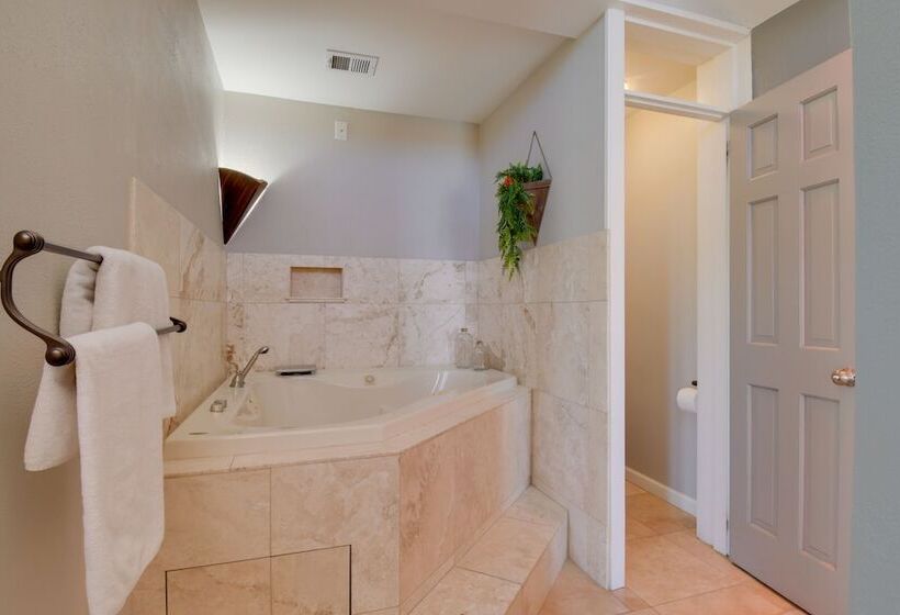 Tempe Home W/ Hot Tub Next To Papago Park