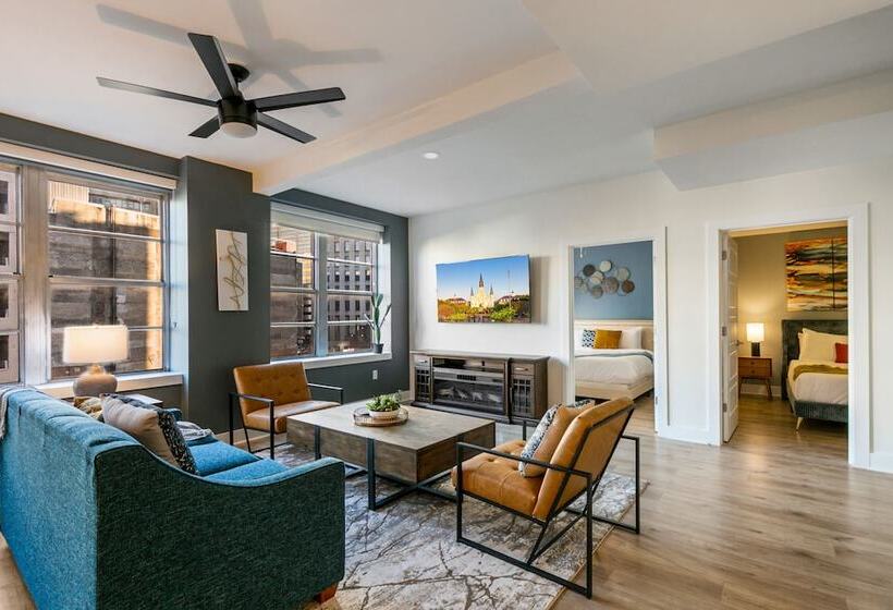 The Big Easys Finest 4br Condo In Nola