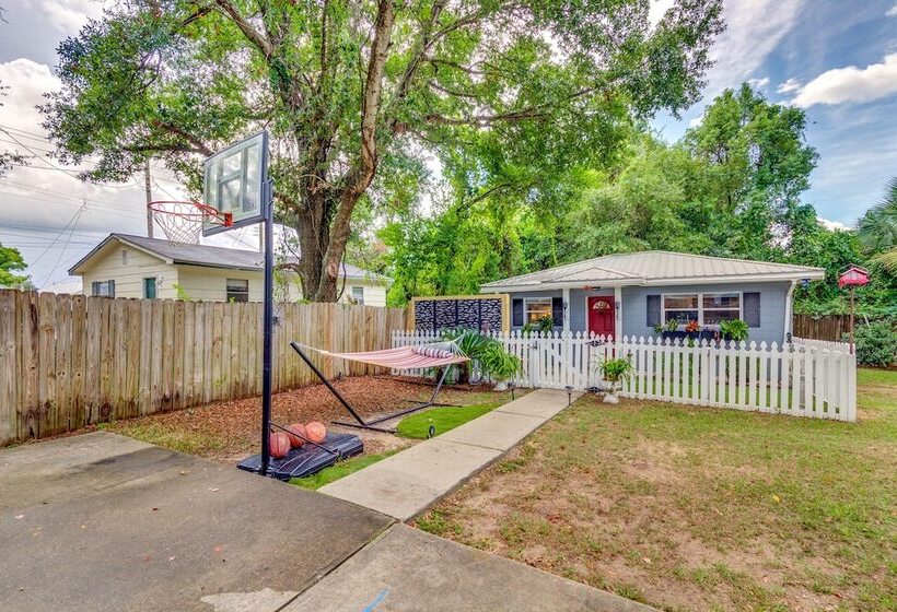 The Octopus House  In Pensacola Near Downtown!