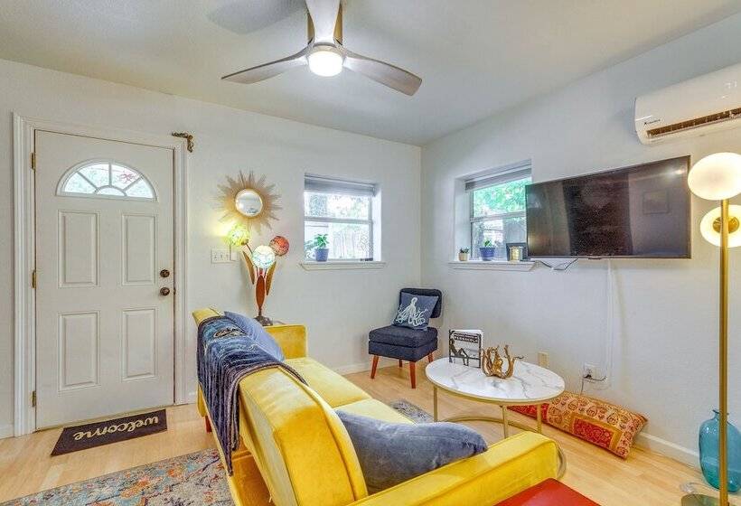 The Octopus House  In Pensacola Near Downtown!