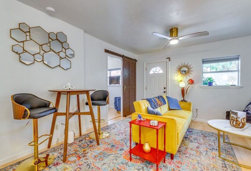 The Octopus House  In Pensacola Near Downtown!