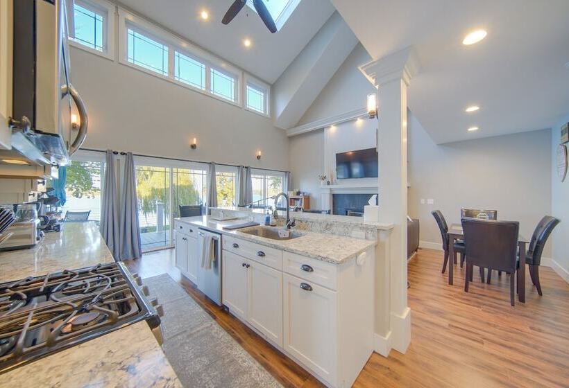 Tipton Home W/ Private Lakefront & Fire Pits!