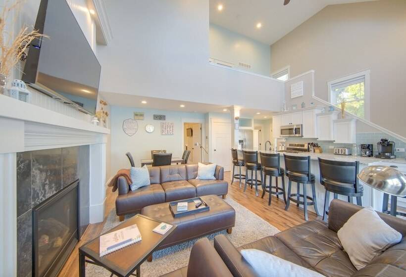 Tipton Home W/ Private Lakefront & Fire Pits!