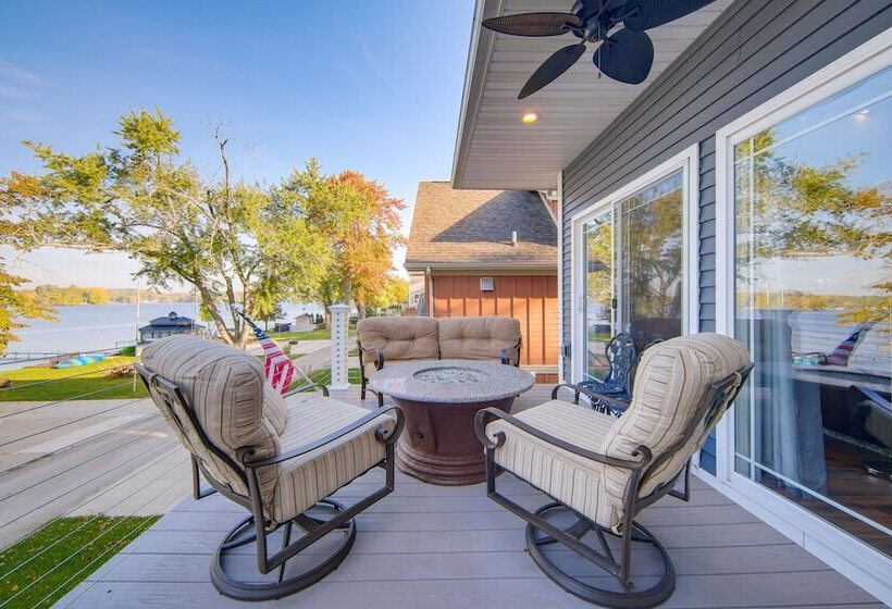 Tipton Home W/ Private Lakefront & Fire Pits!