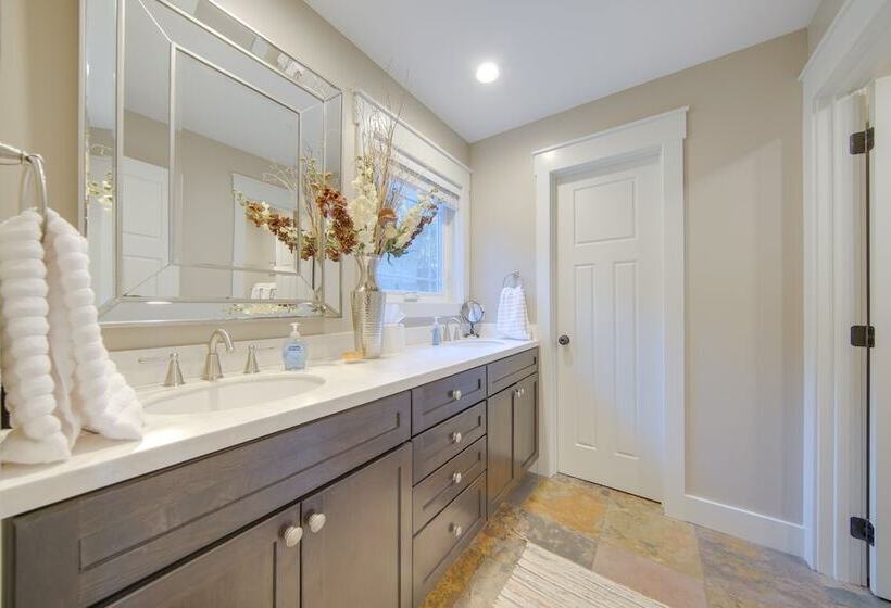 Tipton Home W/ Private Lakefront & Fire Pits!