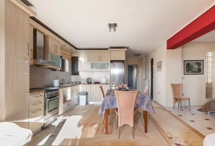 Beautiful 1 Bed Cottage In Megalopolis