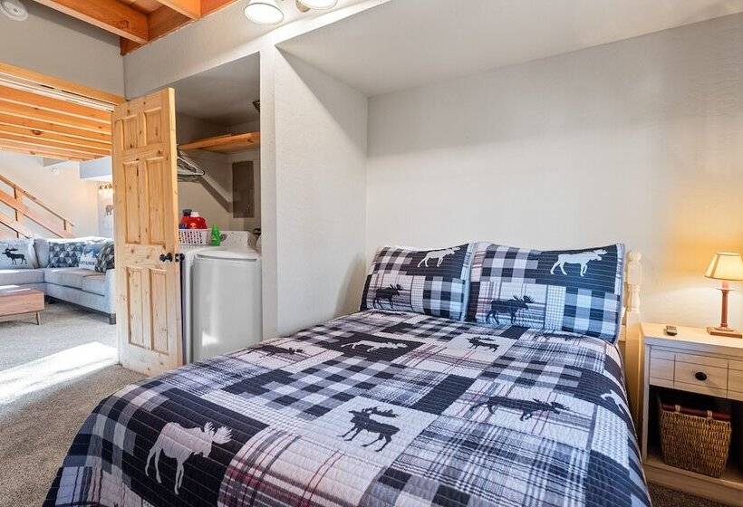 Treehouse On Rainbow